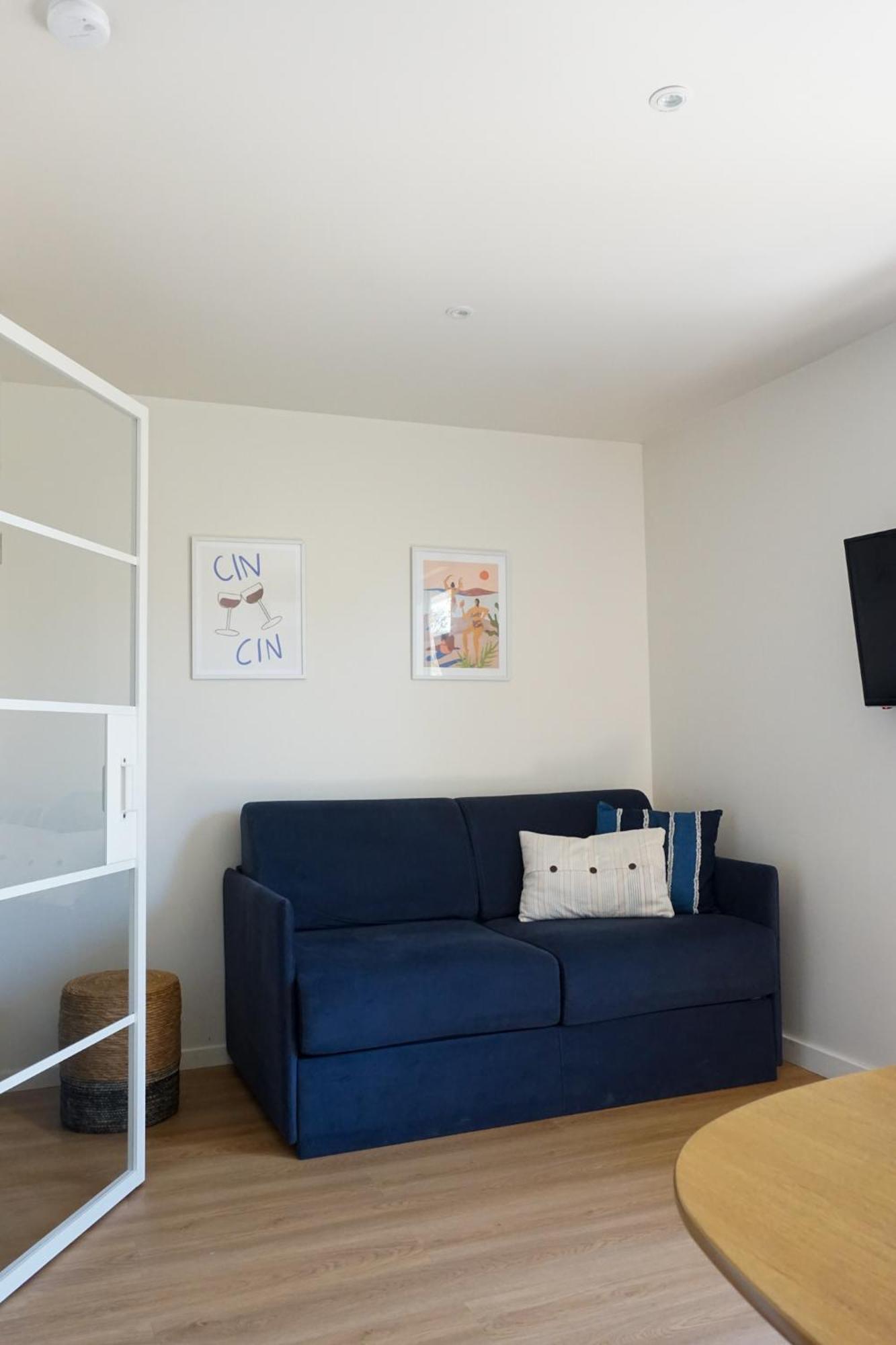 Le Soleil Bleu Hyerois Appartement Hyères Buitenkant foto