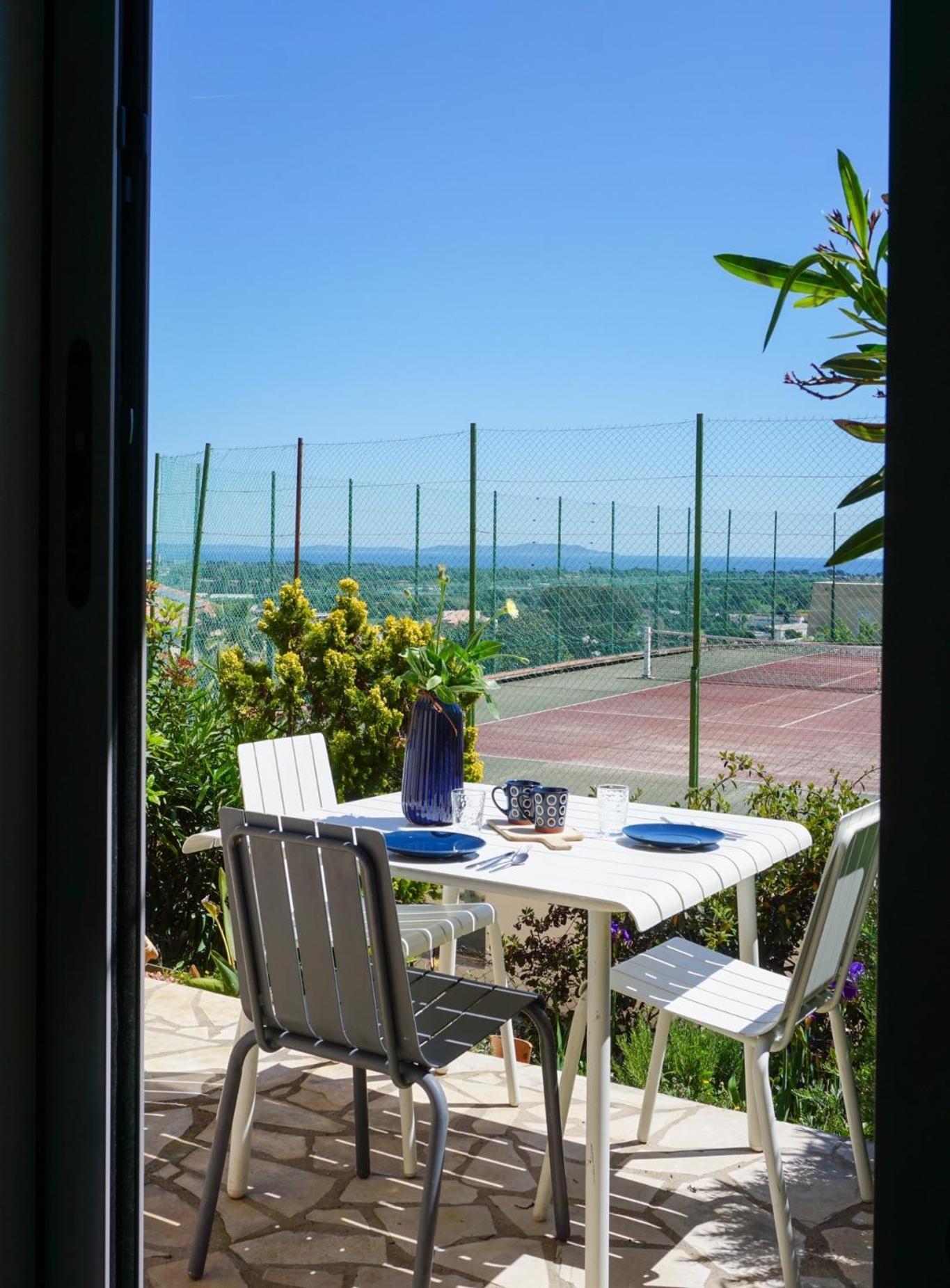 Le Soleil Bleu Hyerois Appartement Hyères Buitenkant foto